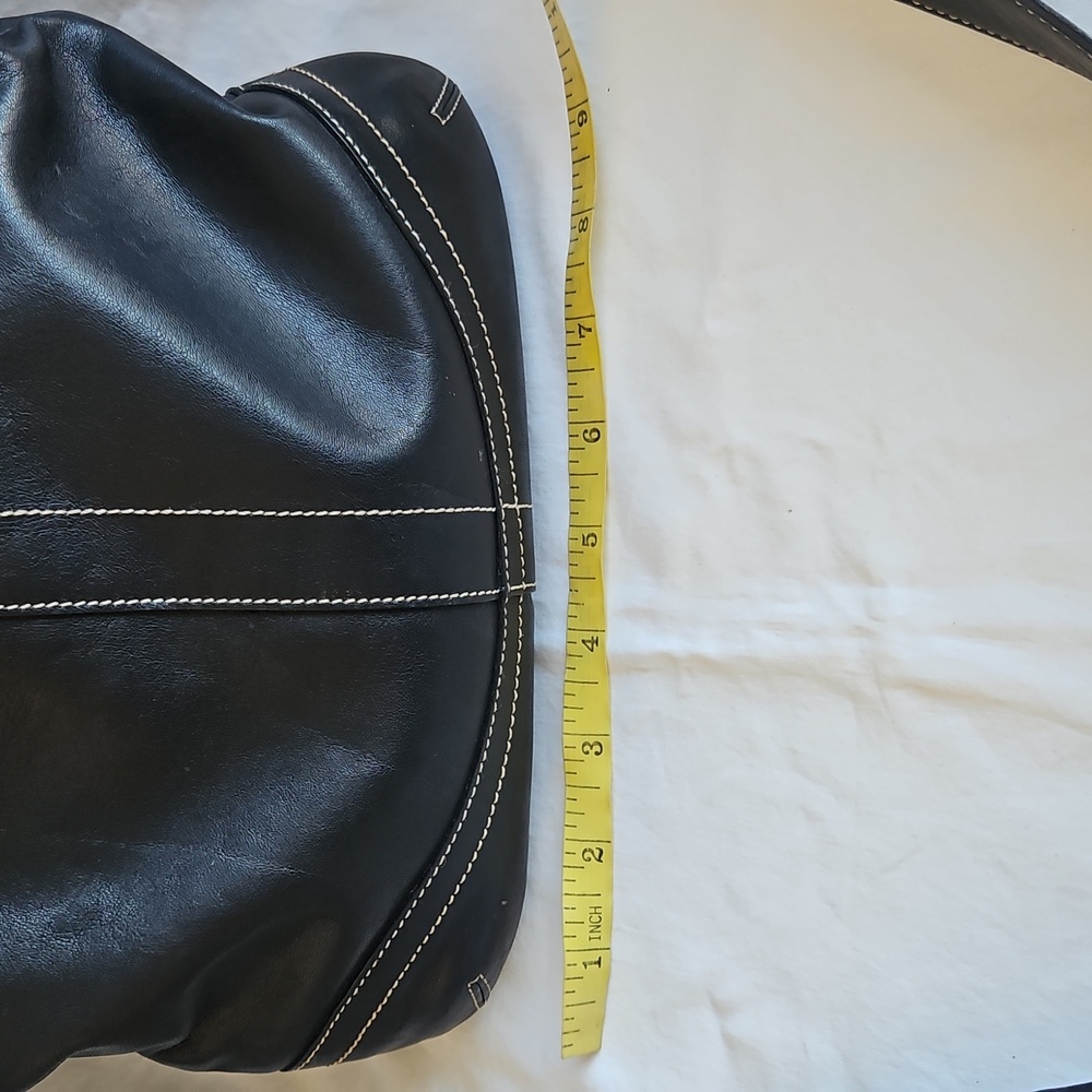 Coach Elegant Black Leather Crossbody Bag - Picture 5 of 8